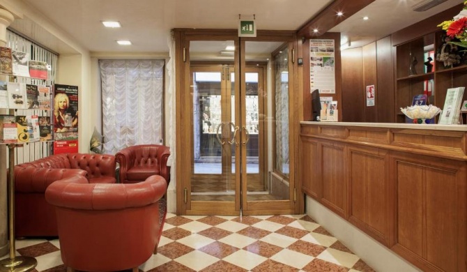 Hotel Commercio & Pellegrino