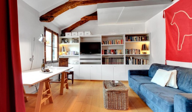 Bragora Smoochy Attic In Venice