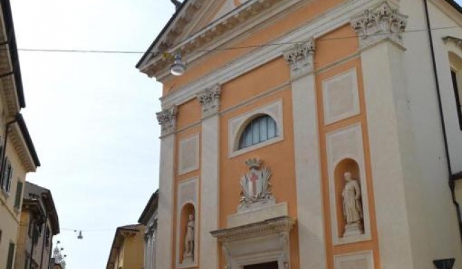 Home Old Verona